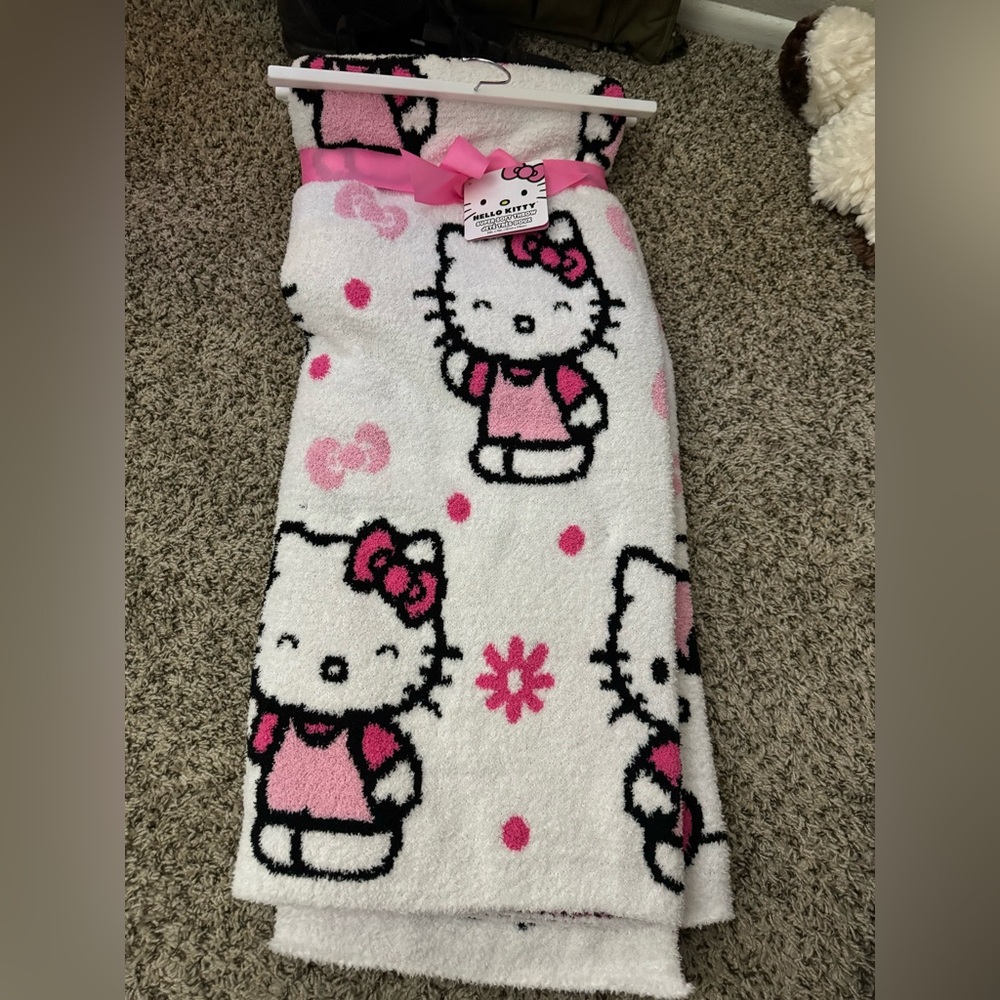Brand new Hello kitty blanket with tags